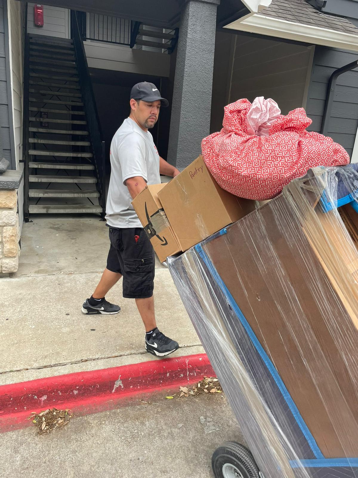 mover using dolly